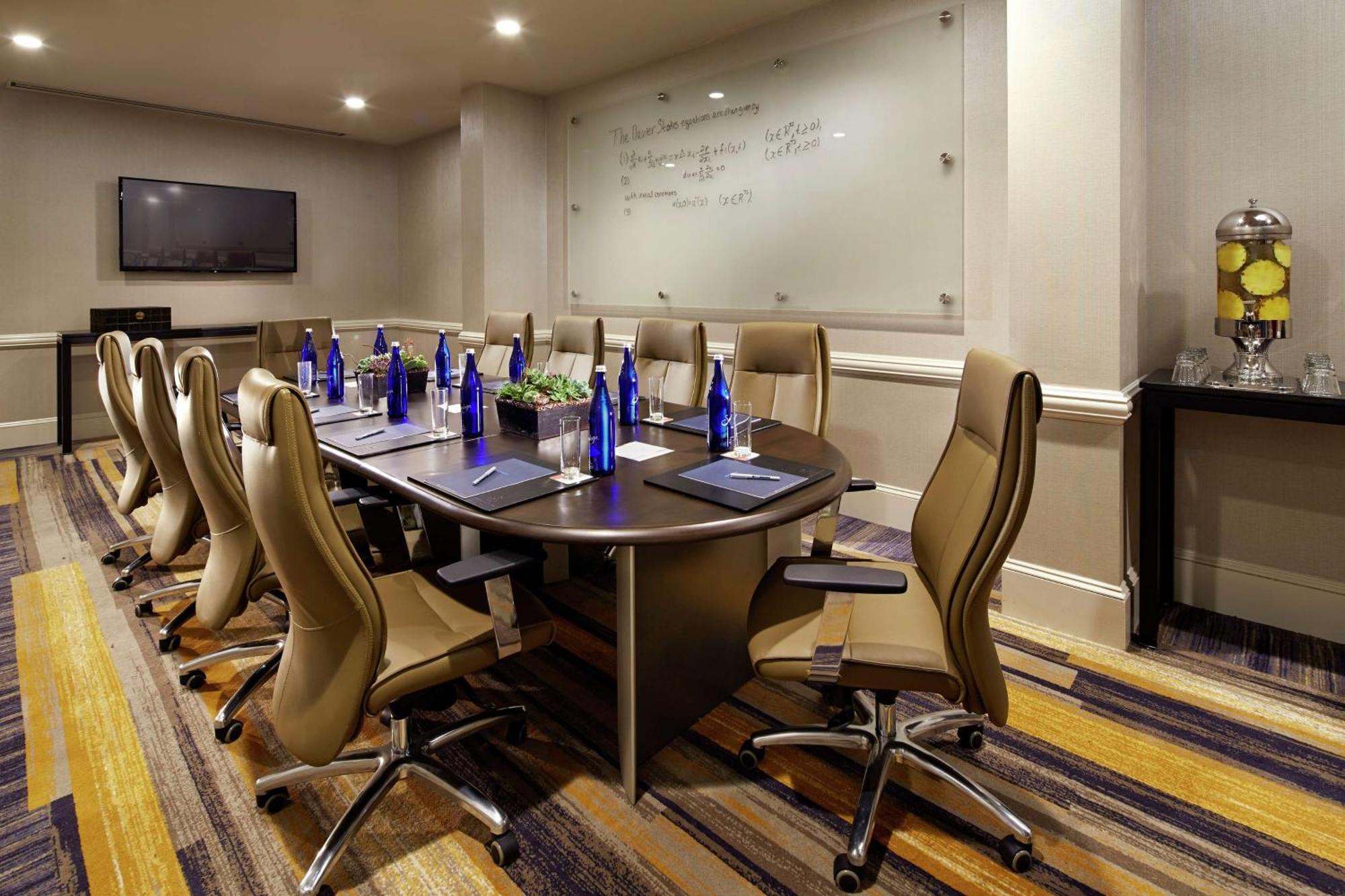 Hilton San Diego Mission Valley Dış mekan fotoğraf