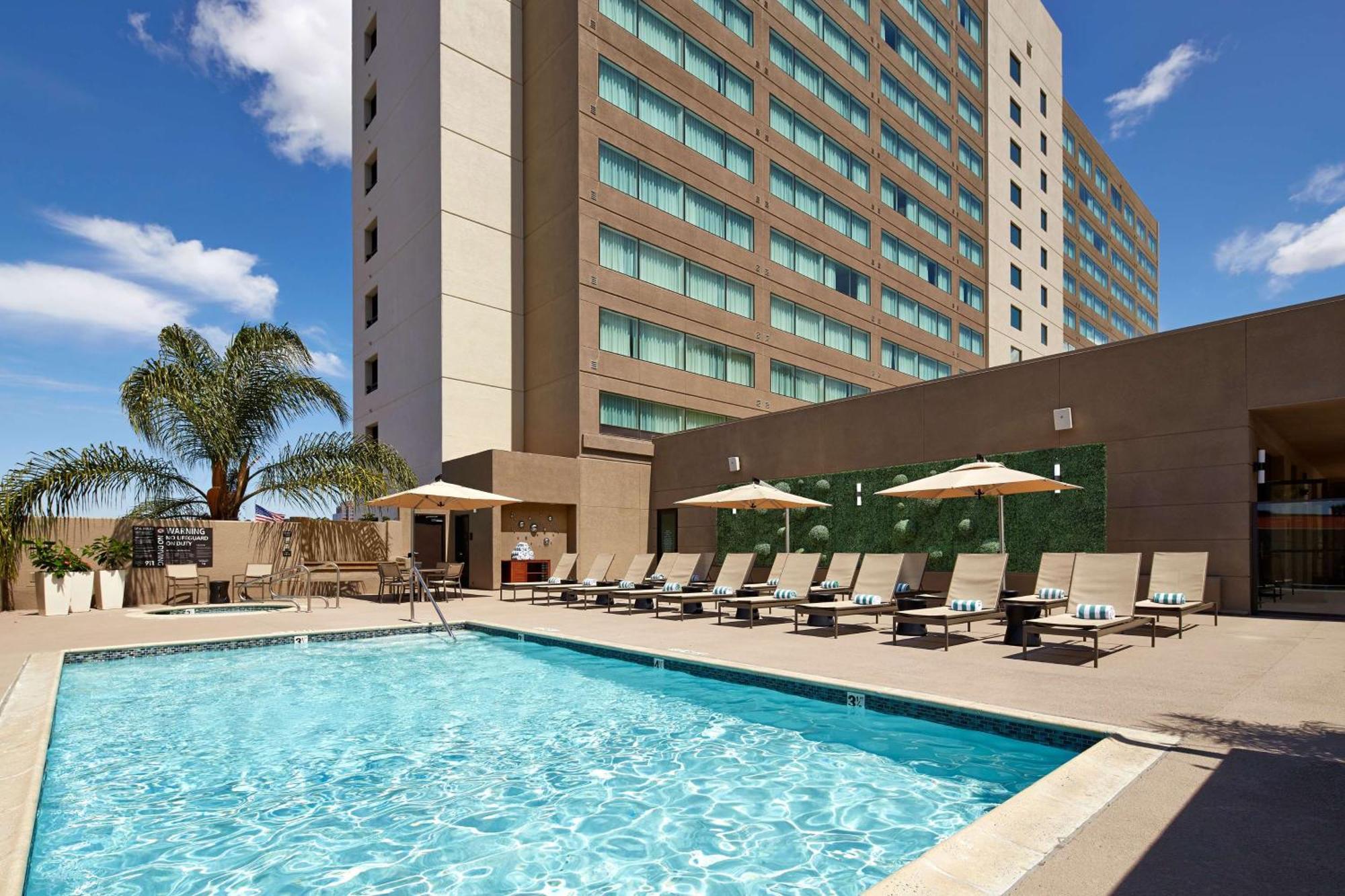 Hilton San Diego Mission Valley Dış mekan fotoğraf